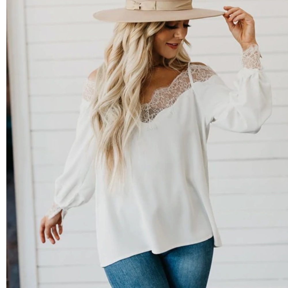 🔹New🔹Lace Trim Strappy Long Sleeve Blouse